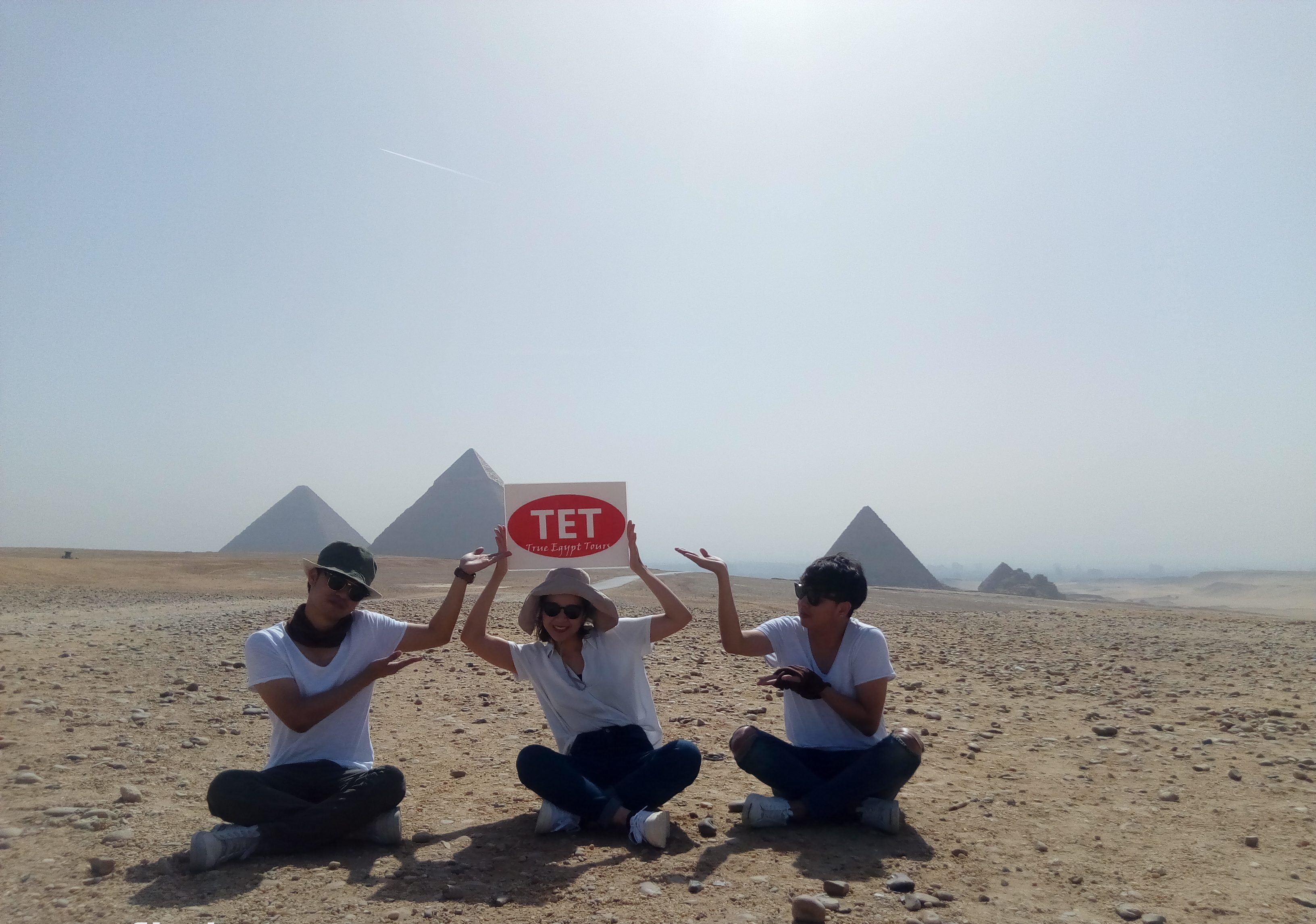 Giza pyramids ,Memphis and Sakkara day tour